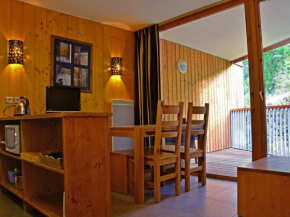 Appartement cosy à Montchavin, ski au pied, 2 pièces, terrasse, parking inclus, proche commerces. - FR-1-329-11